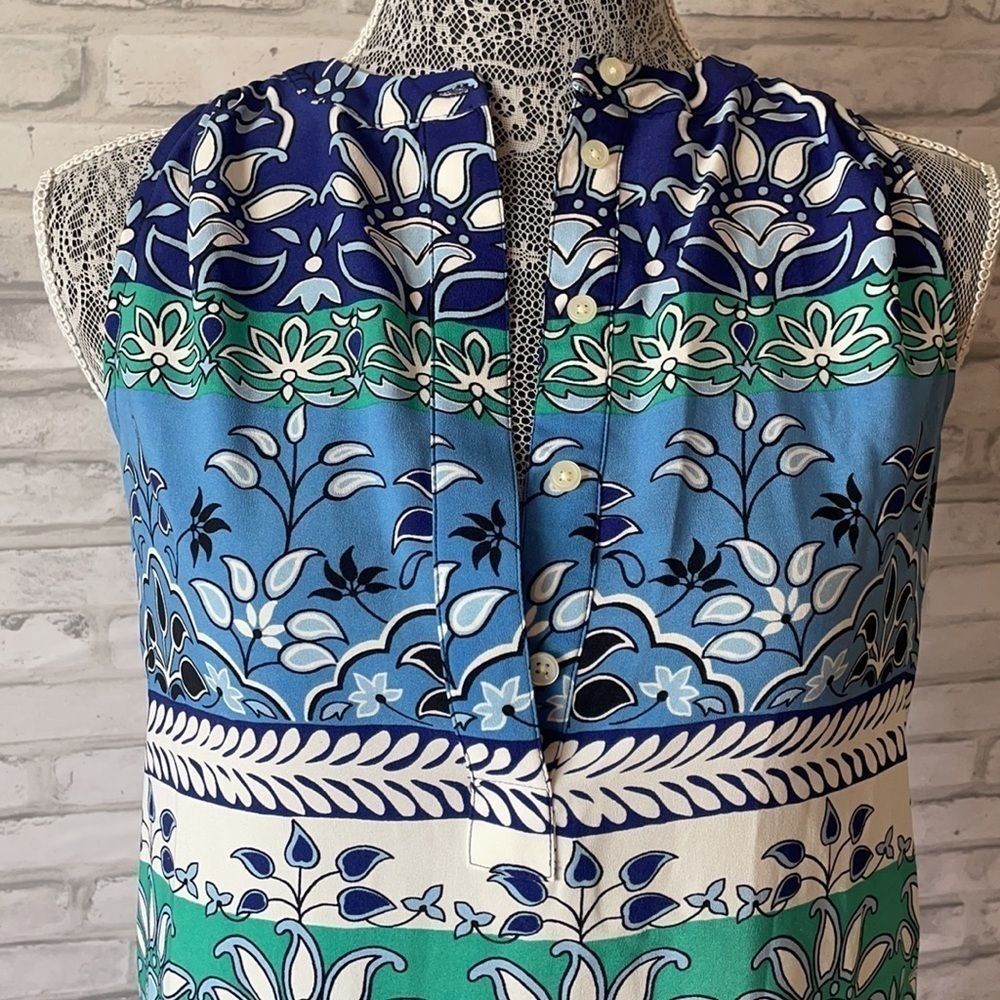 Loft Dress - Picture 2 of 8